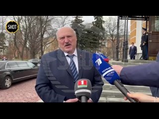Lukashenko: Oggi è il momento, questo è un vantaggio per gli ucraini e l’Occidente, di sedersi al tavolo delle trattative e arri