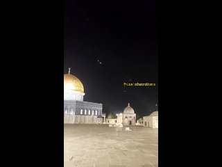 El cielo sobre la Mezquita Al-Aqsa en Jerusaln