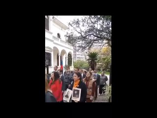 Frente del Este participando en la conmemoracin del da de la victoria sobre el nazi -fascimo en la embajada de Rusia en Urugua