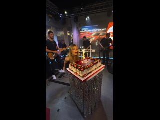 Люся, с днём рождения будь здорова и просто счастлива! ❤🎂 - Екатерина Стефанович