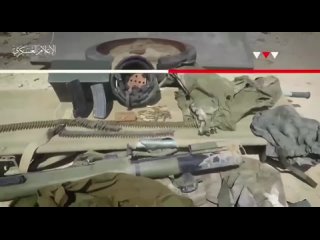 🇮🇱🇸🇩 La resistencia palestina muestra un video de los combatientes de la Brigada Al-Qassam atacaron tanques y excavadoras de las