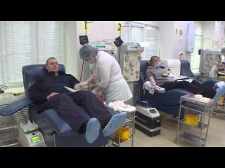 Смоленские полицейские приняли участие в акции, посвящённой добровольной сдаче крови