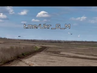 🇷🇺🚁🐊Боевая работа ударных вертолётов армейской авиации ВКС России неуправляемыми авиационными ракетами с кабрирования по позиция