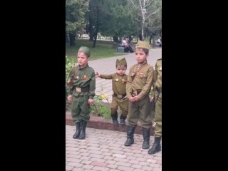День Победы в Новороссийске празднуют и взрослые и дети
