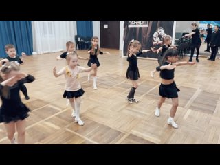 Видео от ЛА-АРТ школа танцев