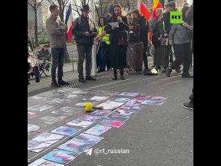 На митинге в Париже прочитали эссе луганской школьницы Фаины Савенковой, обращённое к Европе