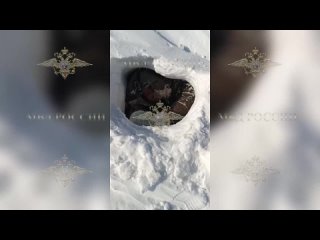 Житель Красноярского края сутки провел в тундре в пещере под снегом