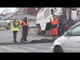 В Саяногорске начался ямочный ремонт дорог