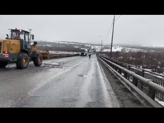 1591 км (симский мост) территория Ашинского района, наблюдаются затруднения дорожного движения в оба направления