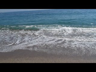 Пляж в Агуадульсе, Средиземное море, провинция Альмерия, Андалусия, Испания. Октябрь,