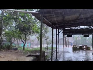 [RAIN FINDER] Super heavy rain, strong winds and thunderstorms | Get rid of insomnia with the sound of heavy rain