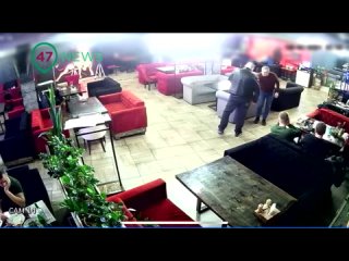 см15 Стрельба в петербургском кафе - помощник депутата угрожает оружием и открывает огонь