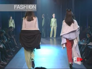 THIERRY MUGLER Fall 2000_2001 Paris - Fashion Channel