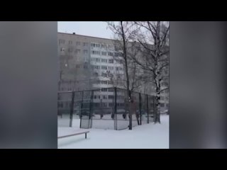 Александр Колесов, известный синоптик, сообщил о предстоящем завершении сильного снегопада в Петербурге к концу сегодняшнего дня
