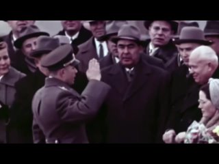 Гагарин докладывает Хрущеву
