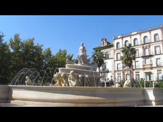 Фонтан Севилья на площади Хереса, Севилья, Испания,