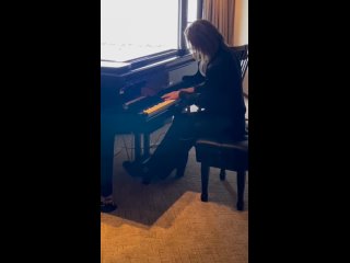 Видео от YOSHIKI | Волшебство музыки