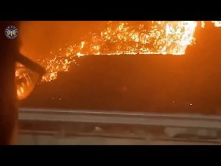 В Индии загорелась самая большая свалка в мире — свалка Газипур.