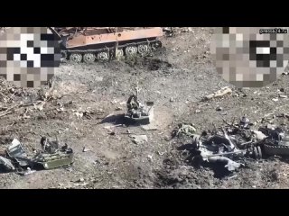 Война дронов под Авдеевкой: пропеллеры против гусениц  Вражеские ФПВ атакуют наших гусеничных робото