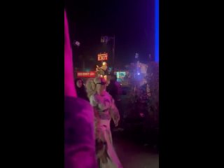 Рианна прибывает на выступление Doja Cat, Coachella Festival (Индио, , день 3)