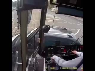 Железные нервы водителей трамваев