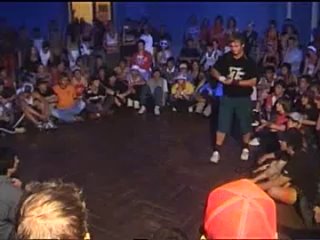 Serj TroubleMakerz битва года (yalta summer jam) 2005 свеча