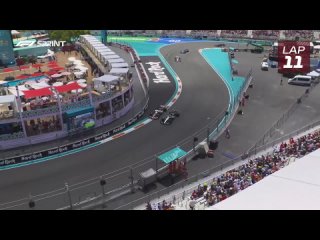 2024 Miami GP Sprint Magnussen cuts the chicane as battle with Hamilton hots up