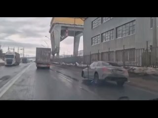 Пробил колесо / Жигулевская ГЭС
