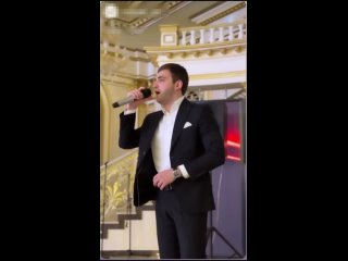 Роберт Катчиев - Турама кесими ышандырыб ( Новое видео с выступлений )
