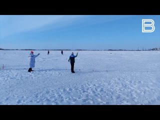 Северное многоборье в программе 3-их Всероссийских арктических игр. На рубеж по метанию топора вышли команды из 6 регионов, в то