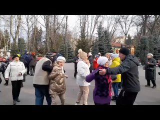 А первое слово дороже второго танцы в парке Горького Харьков