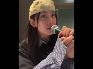 240410 ️ HYEIN Phoning Live Call - - NewJeans - Bubble Gum HYEIN live version - - NewJeans 뉴진스 Hyein 혜인.mp4