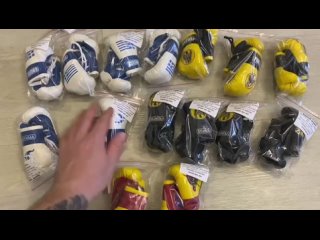 Видео от SPORT CAR (боксерские перчатки в салон авто) )