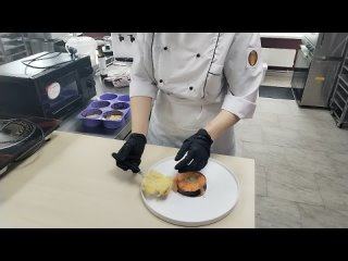 Картофельный гратен - гарнир к стейку из форели