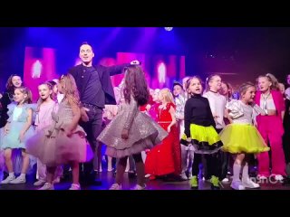 Танцуй, пока молодой! Родион Газманов на конкурсе “Взлетай!“ в Санкт Петербурге