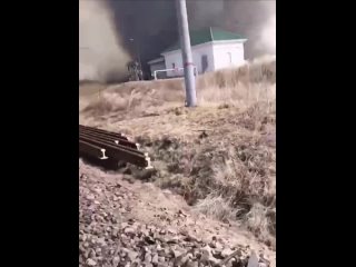 Крупный лесной пожар двое суток тушат в Хасанском районе Приморья.