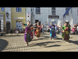 Индийские танцы в Кирове. Студия “Сангита“