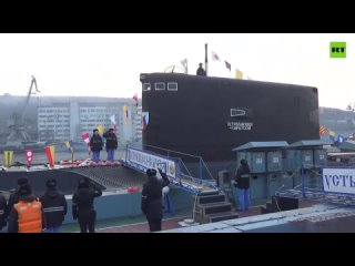 В пунктах базирования во Владивостоке отметили День моряка-подводника