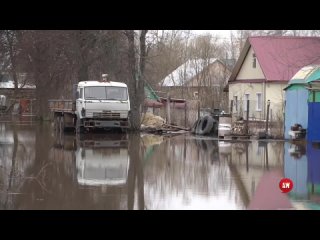 Жительница дома №28 по улице Пролетарской в Рузаевке Наиля Колодина вторые сутки на ногах. Две ночи практически глаз не смыкала.