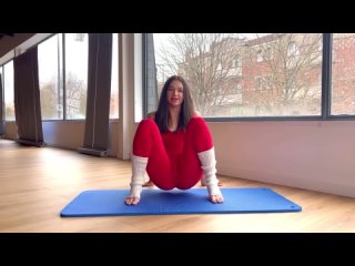10 MIN Dancer Inspired Stretch _ Flexible Legs  Healthy Back with Mirra