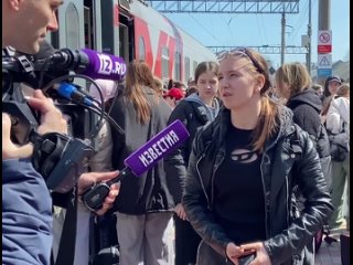Школьники, прибывшие из Белгородской области, поделились, что жить под обстрелами страшно, и они рады посетить Дагестан