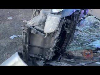 Под Красноярском молодой водитель врезался в столб электроопоры и погиб