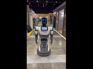 Экспофорум Ярмарка Недвижимости Аренда Робот Мода #робот #аренда #мероприятие #robot #event #robotmoda