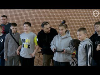 🫥 Педагоги Кванториума показали белгородским детям технологии будущего. Для ребят провели мастер-класс по робототехнике и на пра