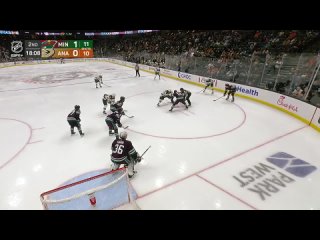 Марат Хуснутдинов набирает первое очко в НХЛ