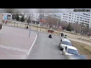 В Красноярском крае 11-летняя девочка каталась на роликах и не заметила натянутый между столбами трос  Закрытая черепно-мозговая