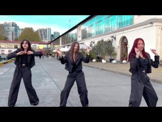 K-POP IN PUBLIC | ONE TAKE VIVIZ - pull up | Dance cover by FREALINS