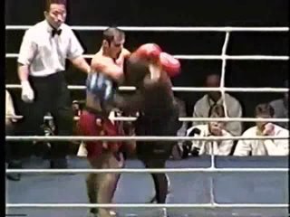 Andy hug vs nigger Dennis lane Legend K-1 1995.Энди Хуг против негра Дэнниса Лэйна.11DeadFace