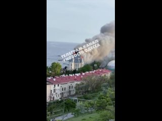 À Odessa, la défense aérienne ukrainienne a abattu le « château Harry Potter » - ce bâtiment abritait l’académie de droit, où s’