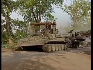 Российские военные эвакуировали первый танк Abrams с линии фронта на авдеевском участке в Донбассе.